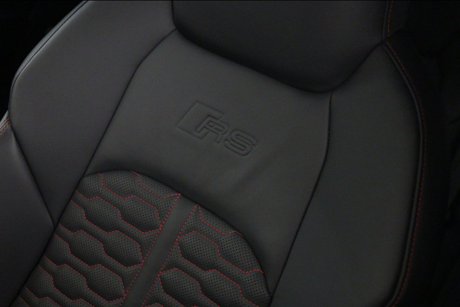 Audi RS6 Avant RS TFSI quattro Dynamic+ /CERAMIC/PANO/360/SOFTC/BOMVOL