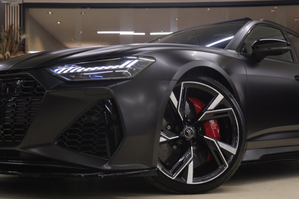 Audi RS6 Avant RS TFSI quattro Dynamic+ /CERAMIC/PANO/360/SOFTC/BOMVOL