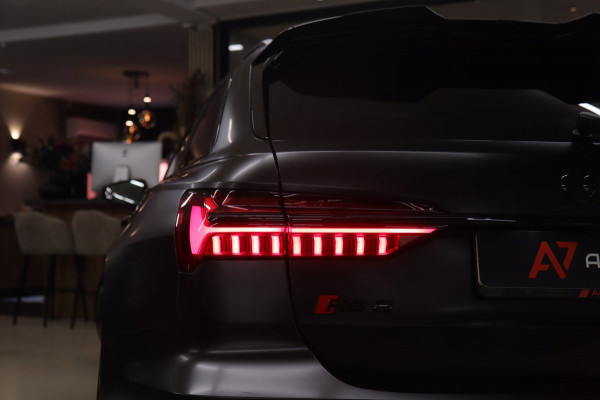 Audi RS6 Avant RS TFSI quattro Dynamic+ /CERAMIC/PANO/360/SOFTC/BOMVOL