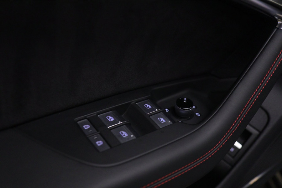 Audi RS6 Avant RS TFSI quattro Dynamic+ /CERAMIC/PANO/360/SOFTC/BOMVOL