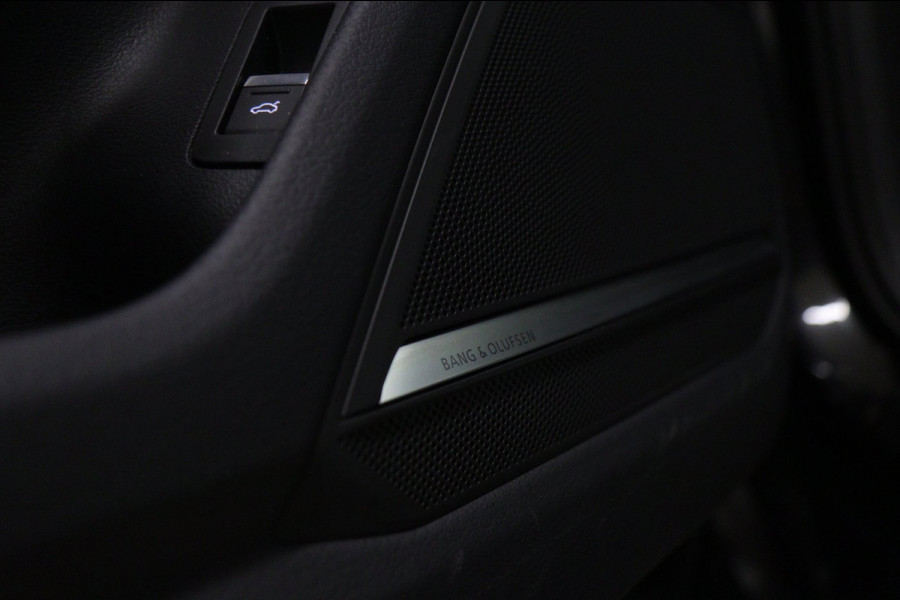 Audi RS6 Avant RS TFSI quattro Dynamic+ /CERAMIC/PANO/360/SOFTC/BOMVOL