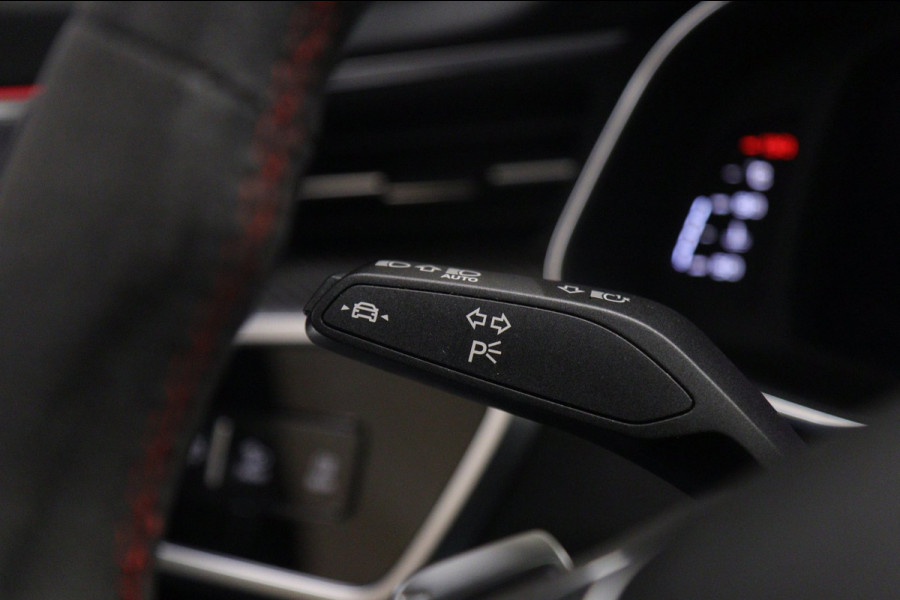 Audi RS6 Avant RS TFSI quattro Dynamic+ /CERAMIC/PANO/360/SOFTC/BOMVOL