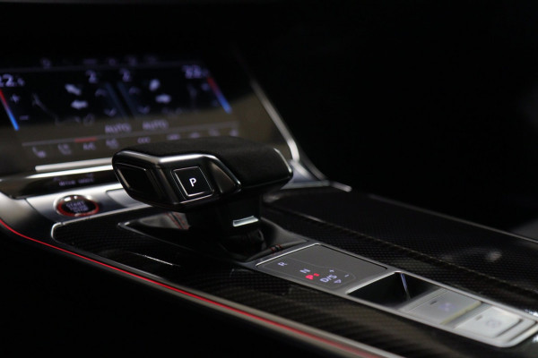 Audi RS6 Avant RS TFSI quattro Dynamic+ /CERAMIC/PANO/360/SOFTC/BOMVOL