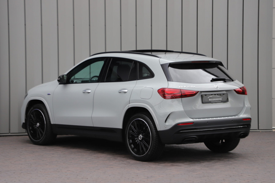 Mercedes-Benz GLA 250e AMG | 218PK | Head-up | Keyless-go | Burmester | Pano | Stuurwielverw. | Sfeerverlichting | Memory | Alpine grey | 2024.