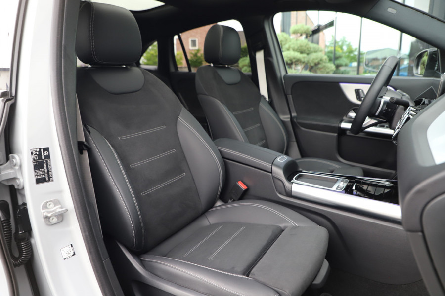 Mercedes-Benz GLA 250e AMG | 218PK | Head-up | Keyless-go | Burmester | Pano | Stuurwielverw. | Sfeerverlichting | Memory | Alpine grey | 2024.