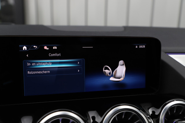 Mercedes-Benz GLA 250e AMG | 218PK | Head-up | Keyless-go | Burmester | Pano | Stuurwielverw. | Sfeerverlichting | Memory | Alpine grey | 2024.