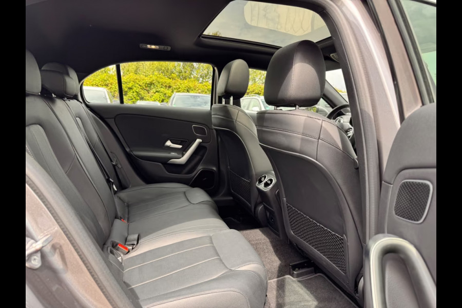 Mercedes-Benz A-Klasse 250 e ** MULTIBEAM LED, PANO, LEDER, MEMORY, 19-inch LMV, 2-zone AIRCO, ACC ** UNFALLFREI ** ** INFORMEER OOK NAAR ONZE AANTREKKELIJKE FINANCIAL-LEASE TARIEVEN **