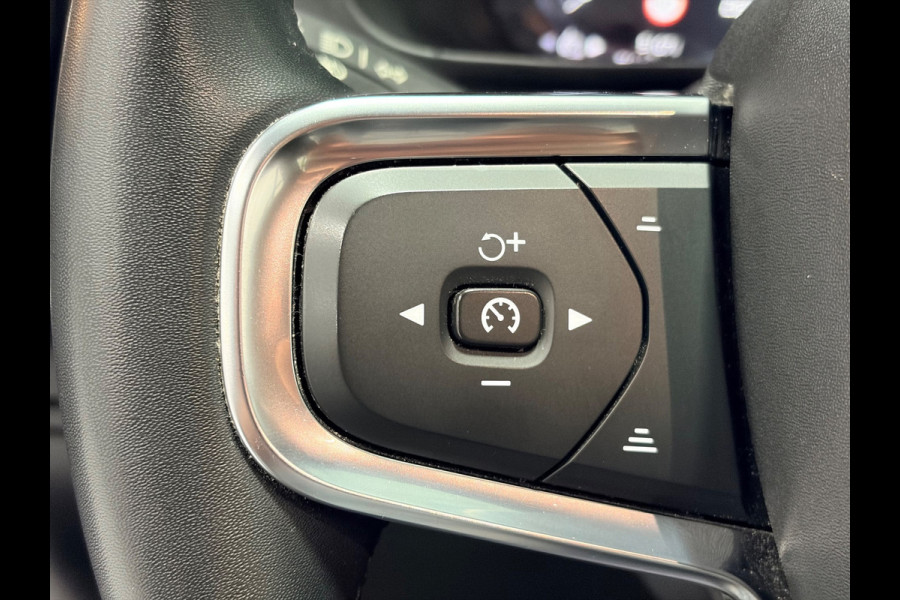 Volvo XC40 1.5 T4 Recharge AUT Inscription PHEV 211PK Camera Trekhaak Denim Blue