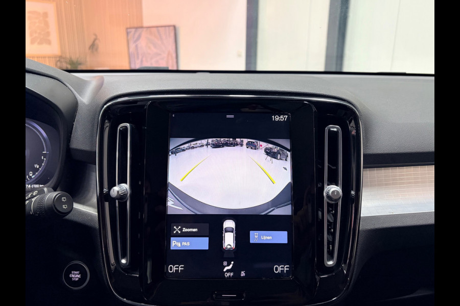Volvo XC40 1.5 T4 Recharge AUT Inscription PHEV 211PK Camera Trekhaak Denim Blue