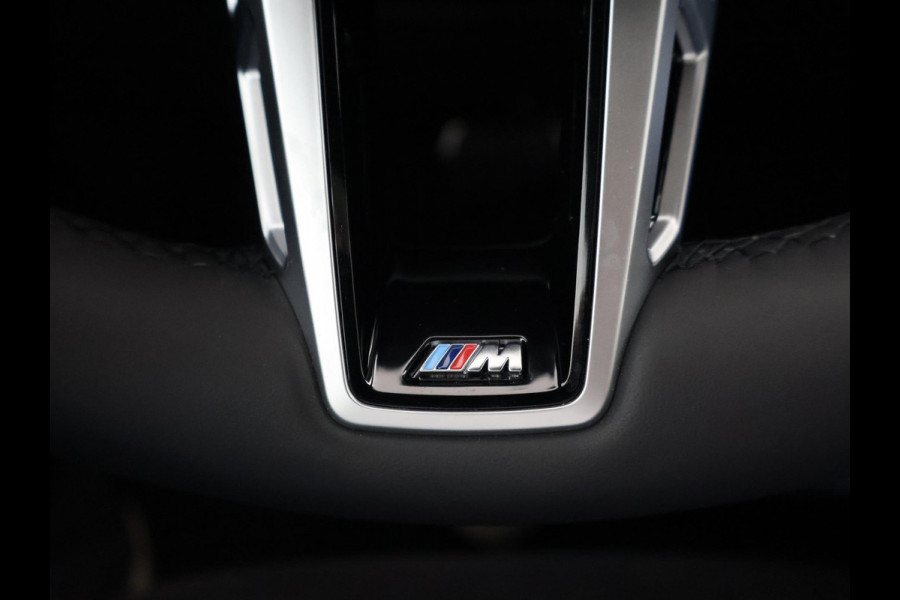 BMW iX1 eDrive20 67 kWh M-SPORT *46 KM NIEUW* + PANORAMA | PREMIUM | 19 INCH | M-REMMEN