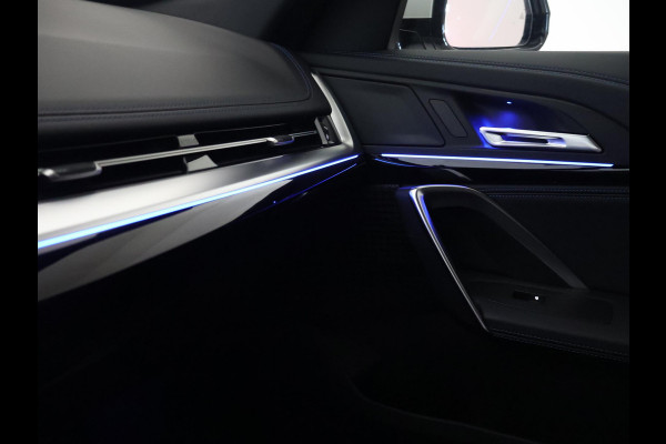 BMW iX1 eDrive20 67 kWh M-SPORT *46 KM NIEUW* + PANORAMA | PREMIUM | 19 INCH | M-REMMEN