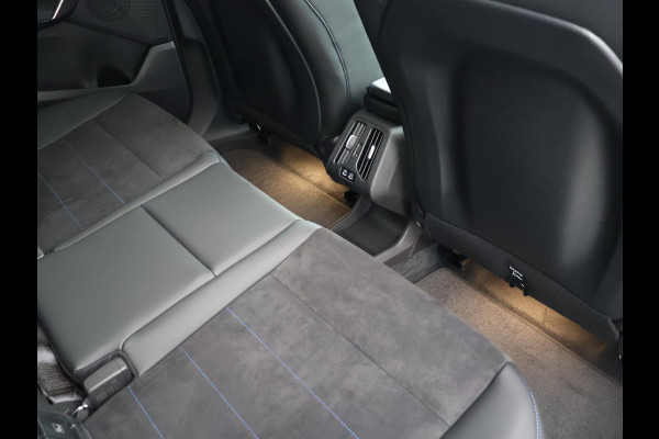BMW iX1 eDrive20 67 kWh M-SPORT *46 KM NIEUW* + PANORAMA | PREMIUM | 19 INCH | M-REMMEN