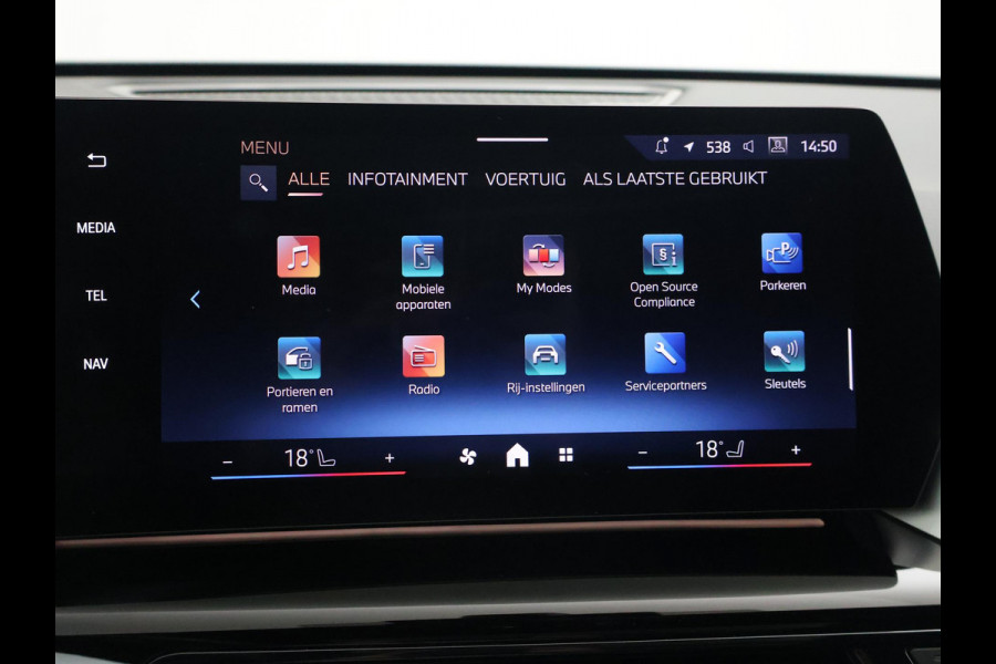 BMW iX1 eDrive20 67 kWh M-SPORT *46 KM NIEUW* + PANORAMA | PREMIUM | 19 INCH | M-REMMEN