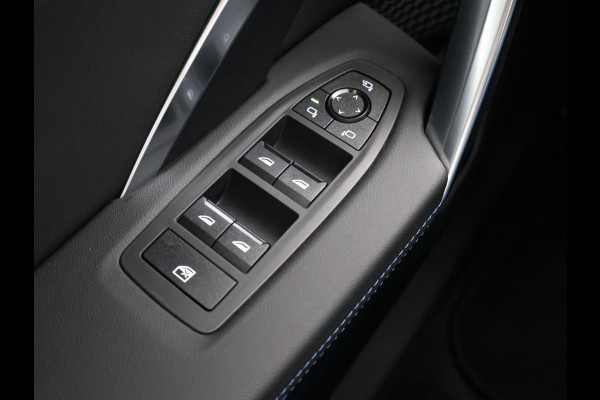 BMW iX1 eDrive20 67 kWh M-SPORT *46 KM NIEUW* + PANORAMA | PREMIUM | 19 INCH | M-REMMEN