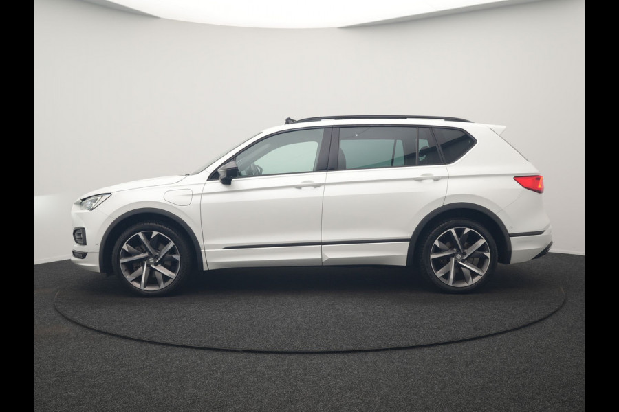 Seat Tarraco 1.4 TSI e-Hybrid FR Business Intense PHEV 245pk Dealer O.H. | Trekhaak Af Fabriek | Panodak | Adaptive Cruise | 360 Camera | Sportstoelen Memory & Verwarmd | Keyless | Blis | Stuur Verwarmd | Apple Carplay | Navigatie | DAB | 20" L.M | Plug In Hybrid