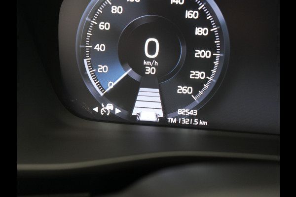 Volvo XC40 T5 Recharge R-Design PHEV 262pk Dealer O.H. | Panodak | Adaptive Cruise | 360 Camera | Harman / Kardon | Blis | Keyless | Apple Carplay | Navigatie | DAB | Virtual Cockpit | Pilot Assist | 19"L.M | Plug In Hybrid |