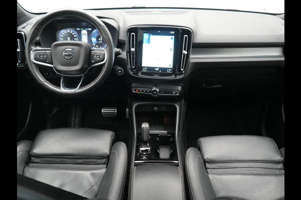 Volvo XC40 T5 Recharge R-Design PHEV 262pk Dealer O.H. | Panodak | Adaptive Cruise | 360 Camera | Harman / Kardon | Blis | Keyless | Apple Carplay | Navigatie | DAB | Virtual Cockpit | Pilot Assist | 19"L.M | Plug In Hybrid |
