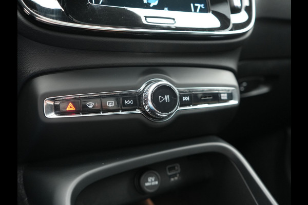 Volvo XC40 T5 Recharge R-Design PHEV 262pk Dealer O.H. | Panodak | Adaptive Cruise | 360 Camera | Harman / Kardon | Blis | Keyless | Apple Carplay | Navigatie | DAB | Virtual Cockpit | Pilot Assist | 19"L.M | Plug In Hybrid |
