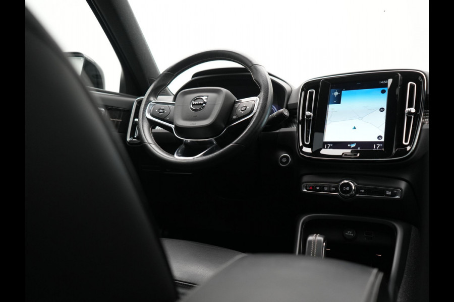 Volvo XC40 T5 Recharge R-Design PHEV 262pk Dealer O.H. | Panodak | Adaptive Cruise | 360 Camera | Harman / Kardon | Blis | Keyless | Apple Carplay | Navigatie | DAB | Virtual Cockpit | Pilot Assist | 19"L.M | Plug In Hybrid |