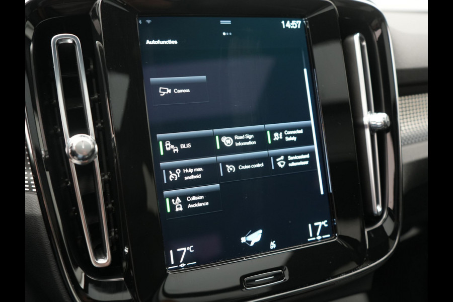Volvo XC40 T5 Recharge R-Design PHEV 262pk Dealer O.H. | Panodak | Adaptive Cruise | 360 Camera | Harman / Kardon | Blis | Keyless | Apple Carplay | Navigatie | DAB | Virtual Cockpit | Pilot Assist | 19"L.M | Plug In Hybrid |
