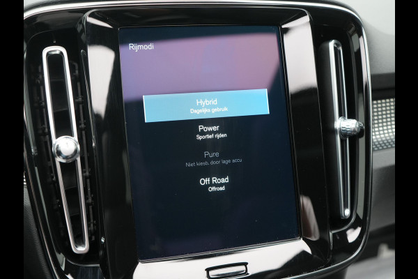 Volvo XC40 T5 Recharge R-Design PHEV 262pk Dealer O.H. | Panodak | Adaptive Cruise | 360 Camera | Harman / Kardon | Blis | Keyless | Apple Carplay | Navigatie | DAB | Virtual Cockpit | Pilot Assist | 19"L.M | Plug In Hybrid |