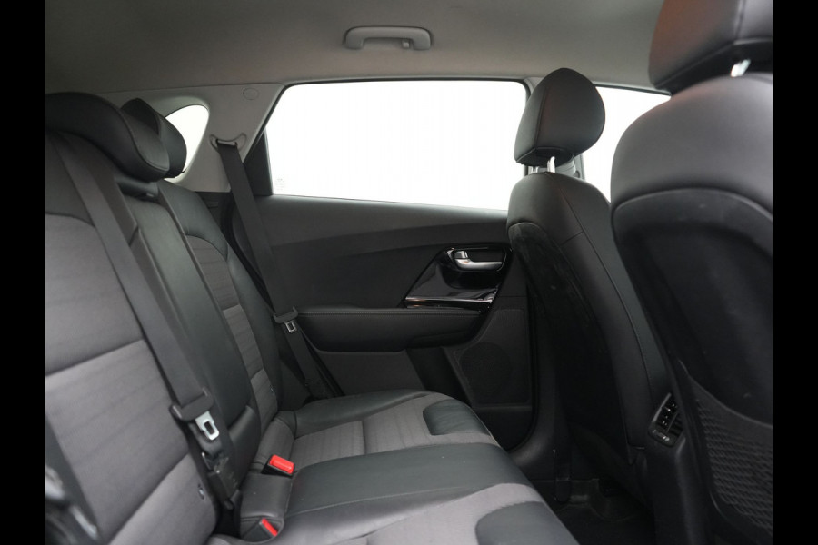 Kia Niro 1.6 GDi DynamicLine PHEV 141pk | Trekhaak | Adaptive Cruise | Achteruitrijcamera | Apple Carplay/Android Auto | Navigatie | 16"L.M | Lane Assist | Plug In Hybrid |