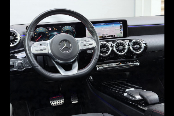 Mercedes-Benz A-Klasse 250 e Premium Plus Pano/Camera/Sfeer