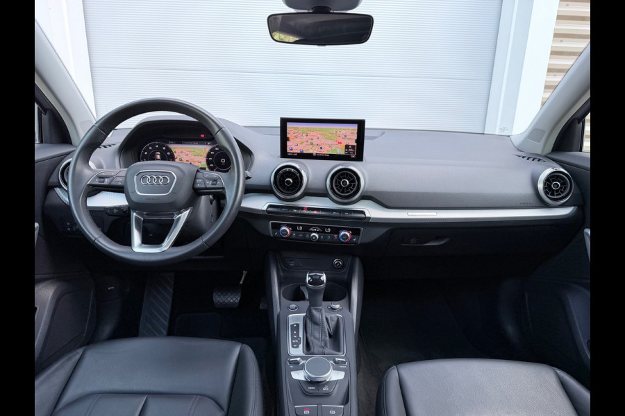 Audi Q2 35 TFSI S Edition Pano/Virtual/Camera/Leer