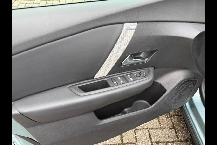 Citroën C4 1.2 Puretech Feel Pack | Navigatie | Cruise | Camera | Airco | Head-up Display | 18'.