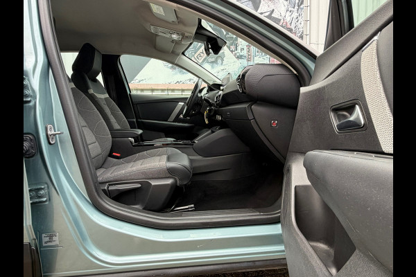 Citroën C4 1.2 Puretech Feel Pack | Navigatie | Cruise | Camera | Airco | Head-up Display | 18'.