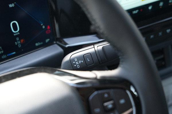 Ford E-Transit Custom 340 L2H1 Sport 71 kWh 218pk - 2x Schuif - ACC - B&O - Navi - Stoel/Stuurverwarming - 360 Camera - Trekhaak - Rijklaar