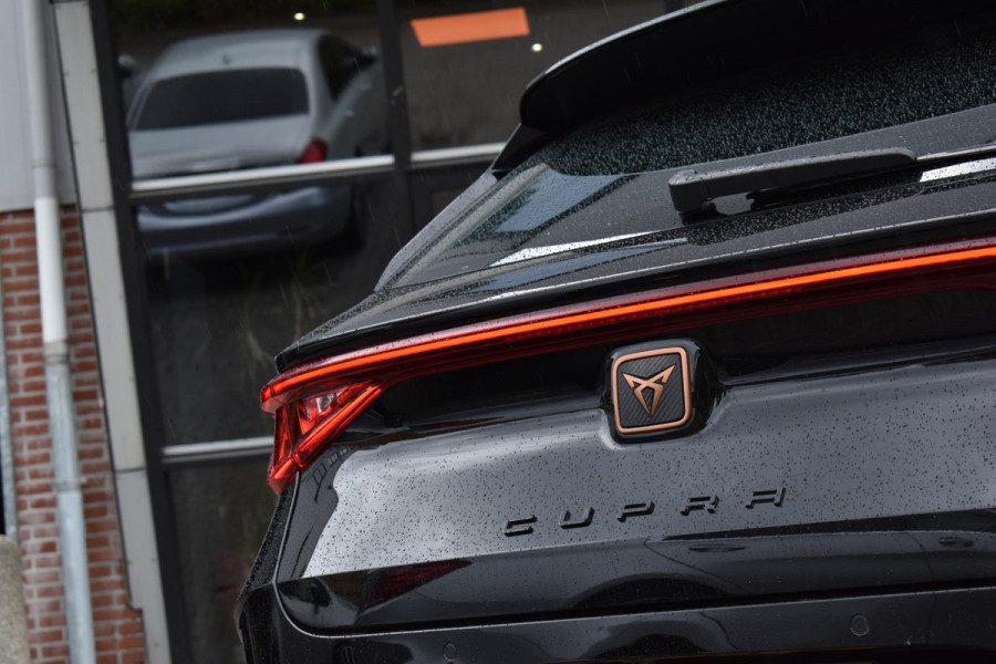 CUPRA Leon Sportstourer 2.0 TSI 245PK Keyless Lane ACC