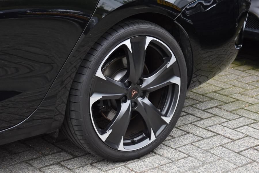 CUPRA Leon Sportstourer 2.0 TSI 245PK Keyless Lane ACC