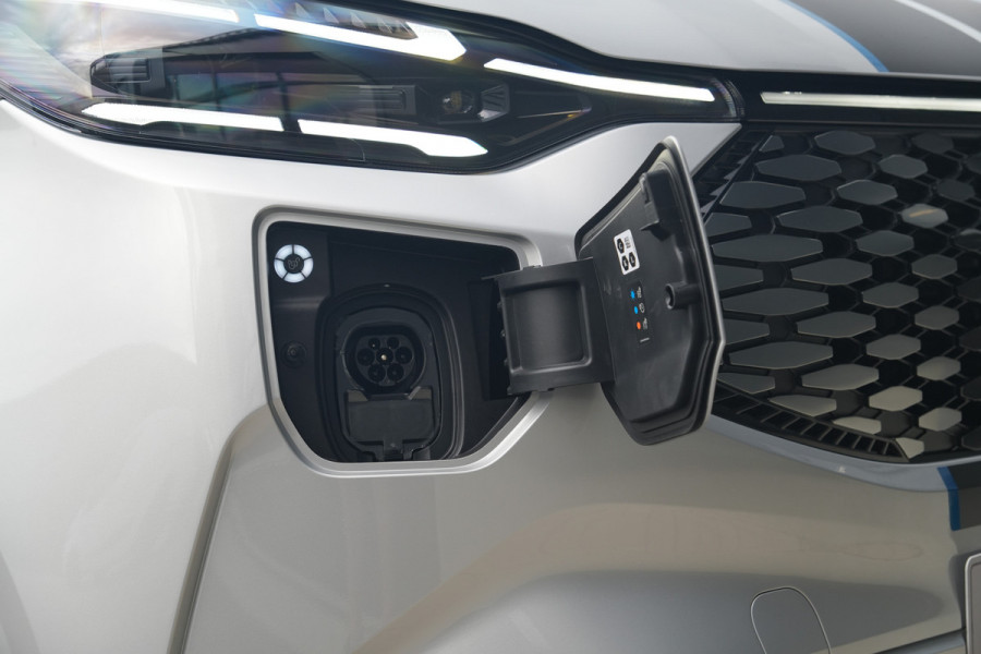Ford E-Transit Custom 340 L2H1 Sport 71 kWh 218pk - 2x Schuif - ACC - B&O - Navi - Stoel/Stuurverwarming - 360 Camera - Trekhaak - Rijklaar