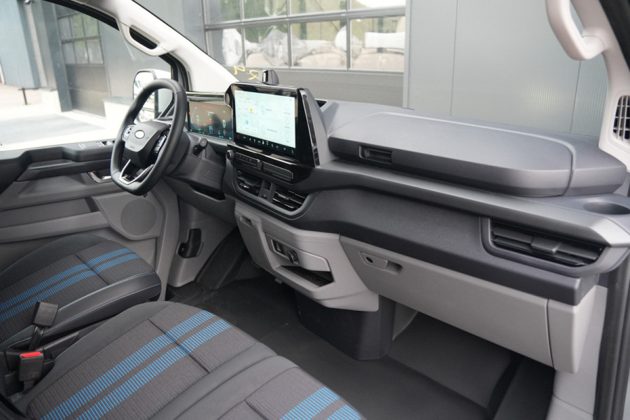 Ford E-Transit Custom 340 L2H1 Sport 71 kWh 218pk - 2x Schuif - ACC - B&O - Navi - Stoel/Stuurverwarming - 360 Camera - Trekhaak - Rijklaar