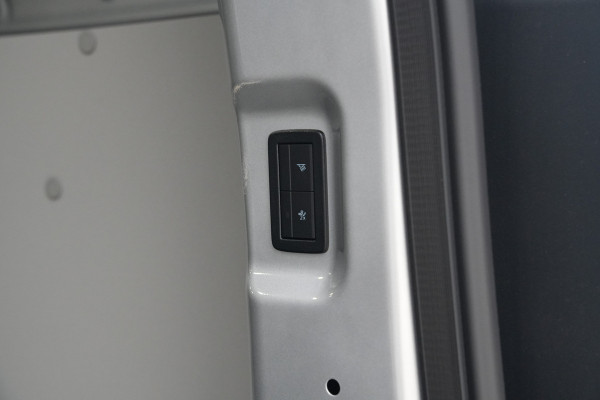 Ford E-Transit Custom 340 L2H1 Sport 71 kWh 218pk - 2x Schuif - ACC - B&O - Navi - Stoel/Stuurverwarming - 360 Camera - Trekhaak - Rijklaar