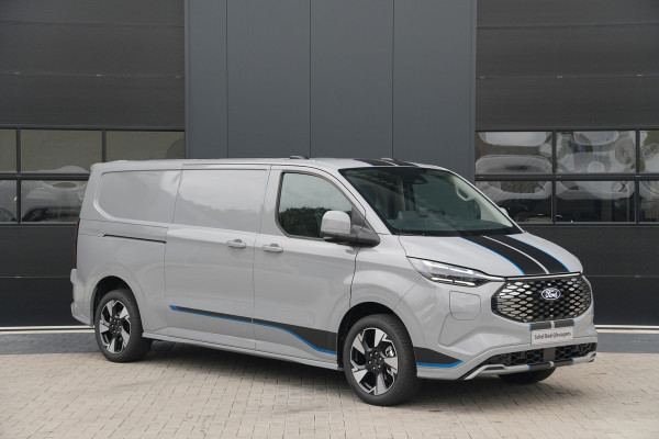 Ford E-Transit Custom 340 L2H1 Sport 71 kWh 218pk - 2x Schuif - ACC - B&O - Navi - Stoel/Stuurverwarming - 360 Camera - Trekhaak - Rijklaar