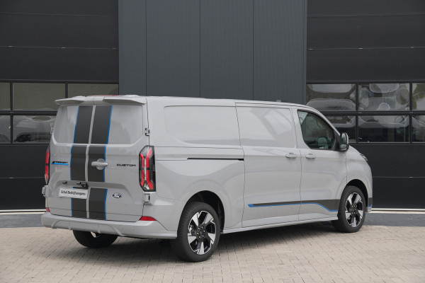 Ford E-Transit Custom 340 L2H1 Sport 71 kWh 218pk - 2x Schuif - ACC - B&O - Navi - Stoel/Stuurverwarming - 360 Camera - Trekhaak - Rijklaar