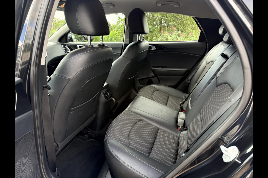 Kia Xceed 1.0 T-GDi 120pk DynamicLine 18''Lmv, Camera, Trekhaak, App Connect