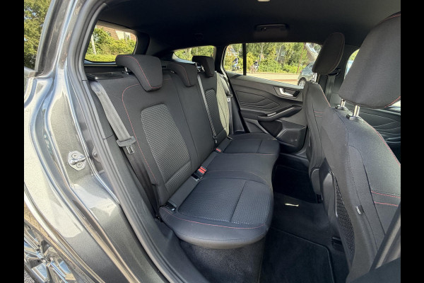 Ford FOCUS Wagon 1.0 EcoBoost Hybrid ST Line 125 pk | Winter Pack | Driver Assistance Pack | Adaptive cruise control