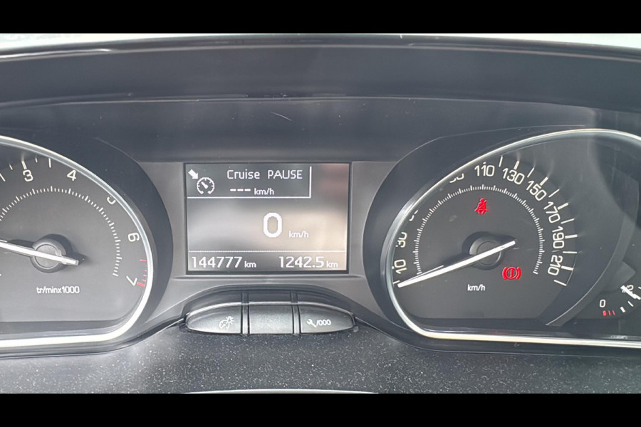 Ford FOCUS Wagon 1.0 EcoBoost Hybrid ST Line X 155pk Automaat | Trekhaak | Winter Pack | Adaptive cruise control | Bang&Olufsen | AGR-stoelen