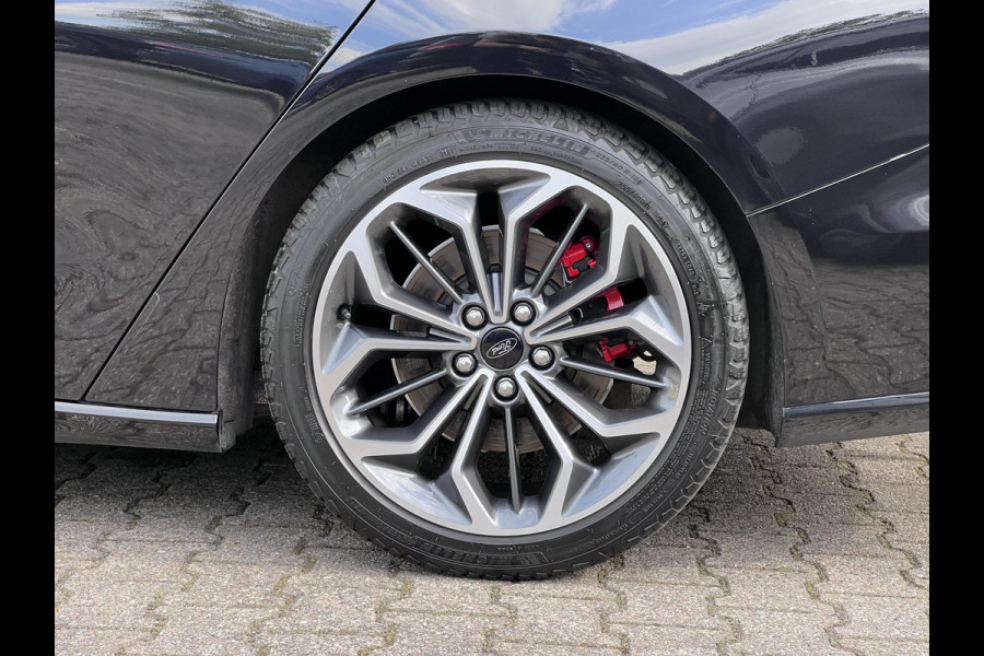 Ford FOCUS Wagon 1.0 EcoBoost Hybrid ST Line X 155pk Automaat | Trekhaak | 18 inch | Bang&Olufsen | Adaptive cruise control | Elektrisch achterklep