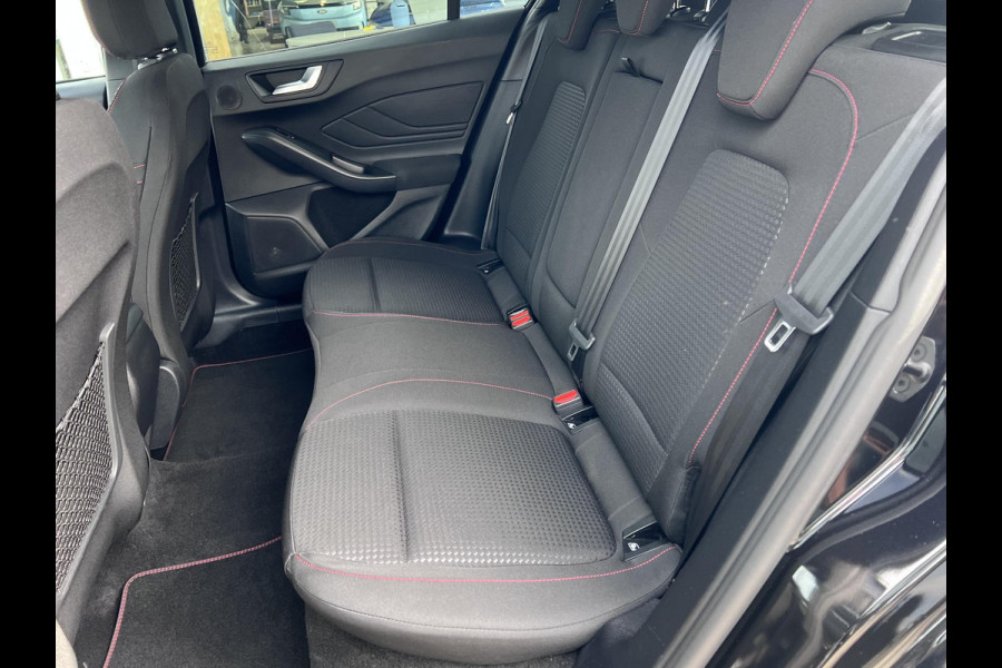 Ford FOCUS Wagon 1.0 EcoBoost Hybrid ST Line X 155pk Automaat | Trekhaak | 18 inch | Bang&Olufsen | Adaptive cruise control | Elektrisch achterklep