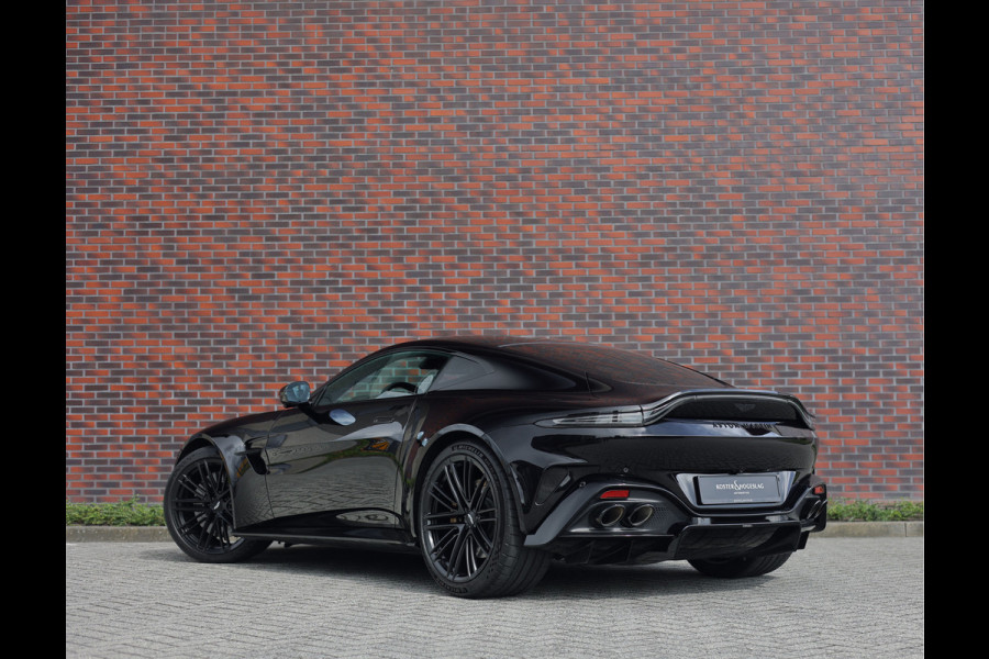 Aston Martin Vantage 4.0 V8 | Onyx Black