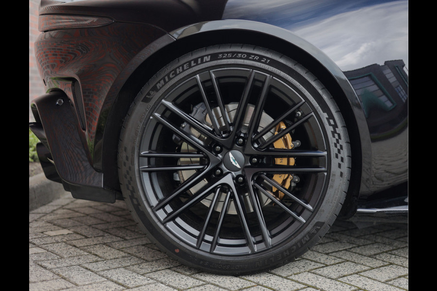 Aston Martin Vantage 4.0 V8 | Onyx Black