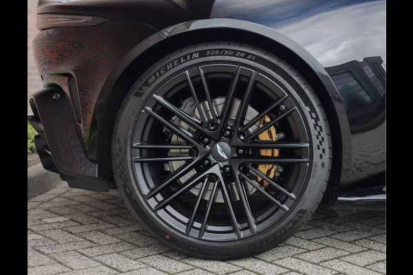 Aston Martin Vantage 4.0 V8 | Onyx Black