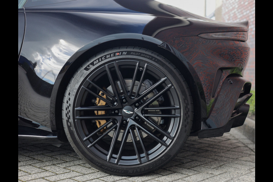 Aston Martin Vantage 4.0 V8 | Onyx Black