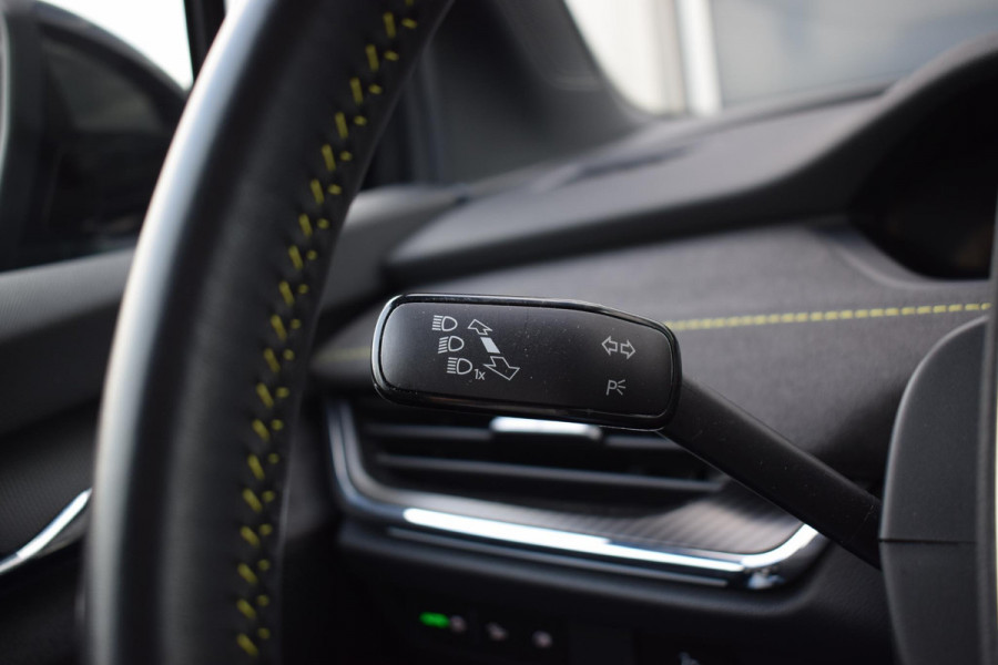 Škoda ENYAQ Coupé iV 80 RS | SOH: 95,1% | Pano | Memory | Alcantara | Matrix | Stuurverwarming