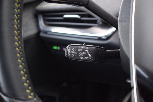 Škoda ENYAQ Coupé iV 80 RS | SOH: 95,1% | Pano | Memory | Alcantara | Matrix | Stuurverwarming