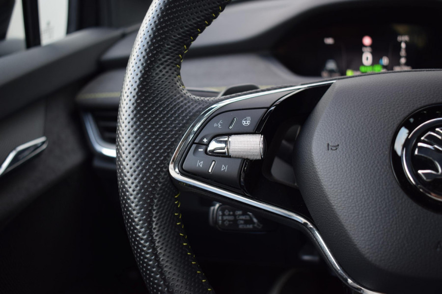 Škoda ENYAQ Coupé iV 80 RS | SOH: 95,1% | Pano | Memory | Alcantara | Matrix | Stuurverwarming